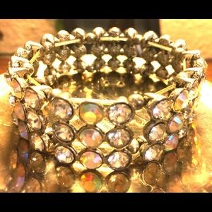 Luxe Oval Cut Stretch Crystal Vintage Bracelet - Crystal Silver main image 0